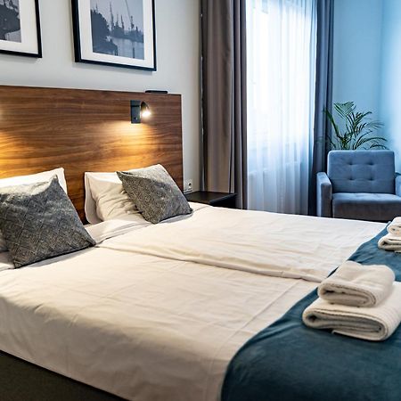 Sleep Port B&B - Bezplatny Parking กดัญสก์ ภายนอก รูปภาพ