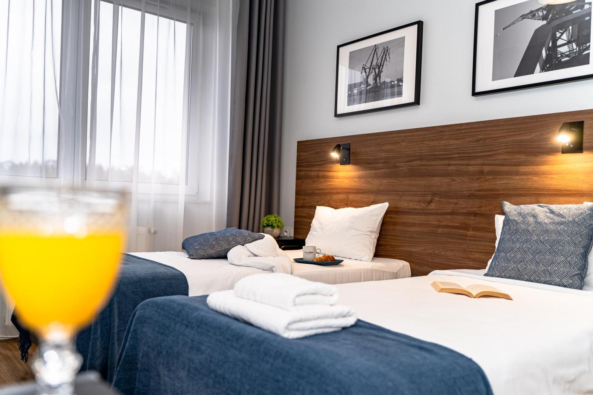 Sleep Port B&B - Bezplatny Parking กดัญสก์ ภายนอก รูปภาพ